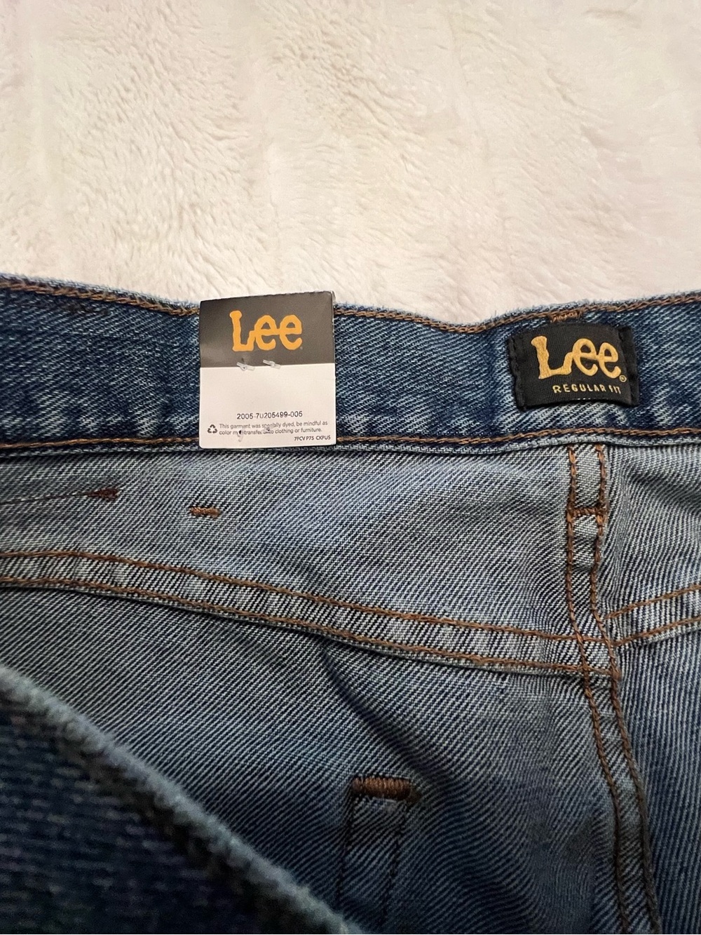 NEW 2020 Lee Mens 36x30 classic blue Jeans Regular Fit Straight Leg - Picture 4 of 5